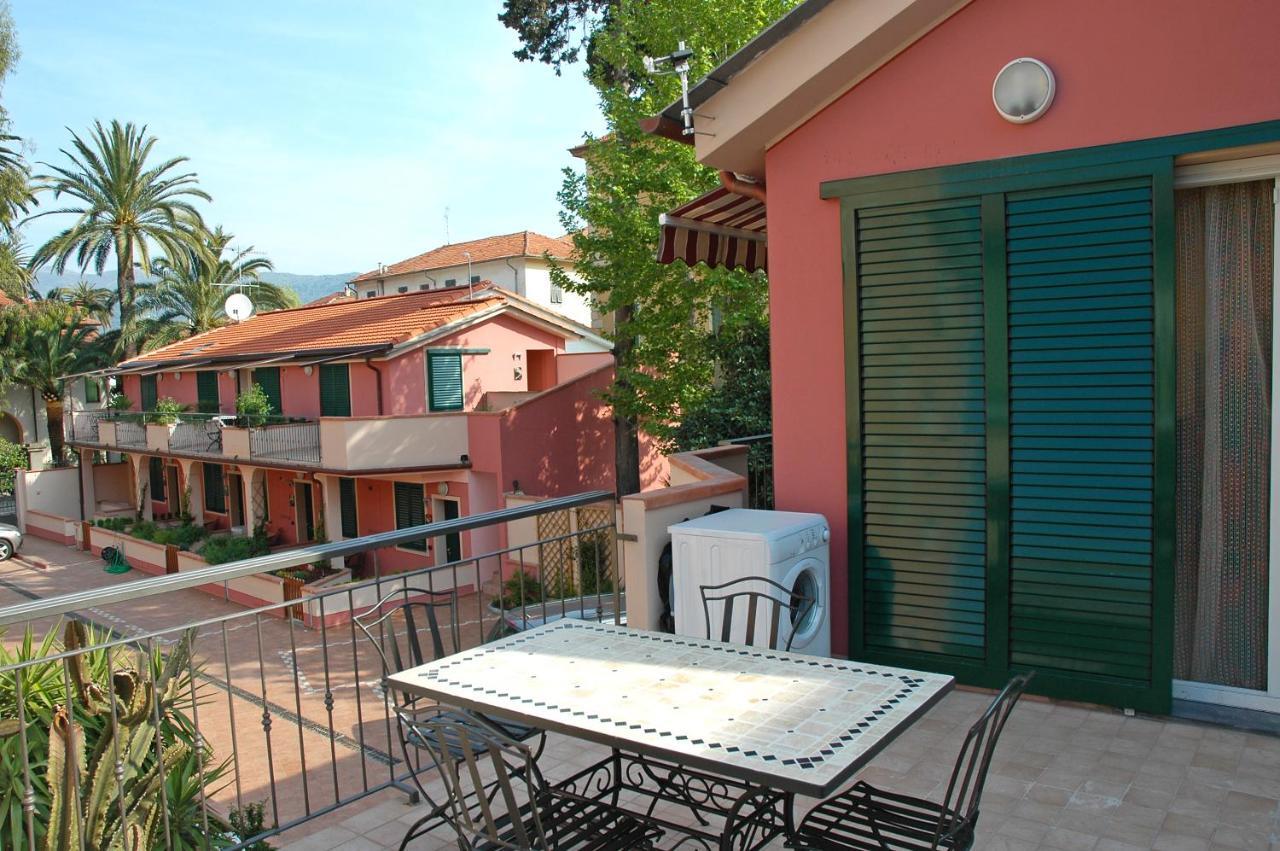 World Village Apartments Diano Marina Zimmer foto